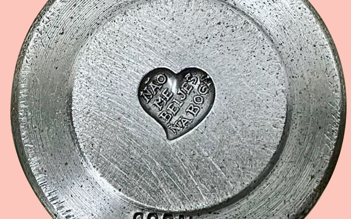 Petite Médaille Cœur « Não me Beijes na Boca »
